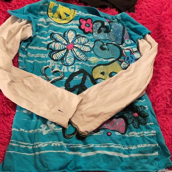 The Children’s Place and Ransom Girl Shirt Bundle - Picture 7 of 11